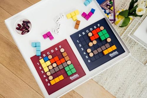 Smart Games Genius Square Battle Game content