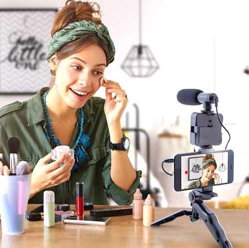 Canal Toys Podcast & Vlogging Kit lifestyle