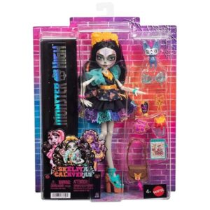 Monster High Skelita Calaveras Doll front of box